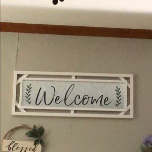 Meet your Posher, Edna